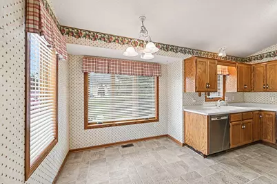 8819 Stonebrooke Court, Woodbury, MN 55125 - Photo 13