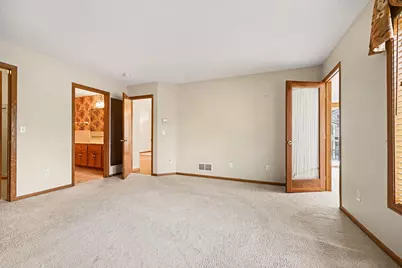 8819 Stonebrooke Court, Woodbury, MN 55125 - Photo 7