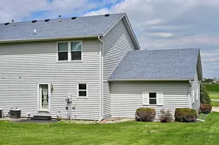 211 Sunset Ave NW, Altura, MN 55910 - Photo 17