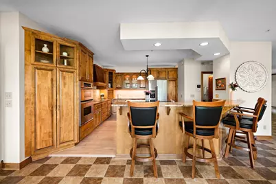 101 Willoughby Way E, Minnetonka, MN 55305 - Photo 17