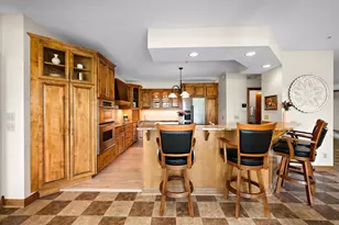 101 Willoughby Way E, Minnetonka, MN 55305 - Photo 17