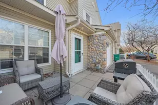1915 Bluestem Ln, Shoreview, MN 55126 - Photo 5