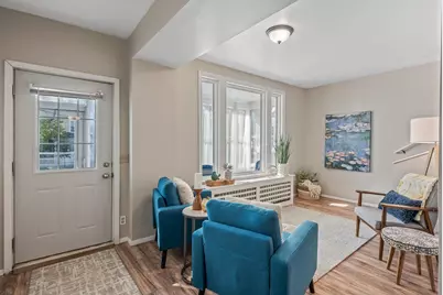 609 Jessamine Avenue E, Saint Paul, MN 55130 - Photo 5