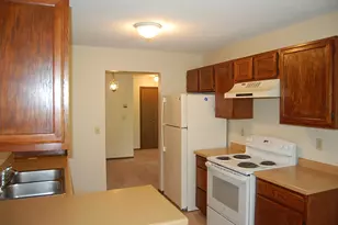 5201 Balmoral Ln, Bloomington, MN 55437 - Photo 7