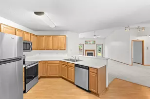 6543 Riverwood Ln, Brooklyn Center, MN 55430 - Photo 7