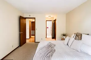 26 10th Street W, Saint Paul, MN 55102 - Photo 11
