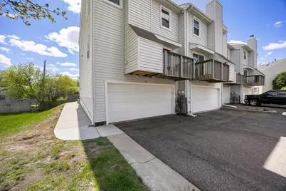 8877 42nd Avenue N, New Hope, MN 55427 - Photo 5