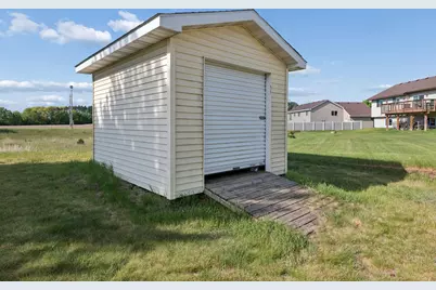 603 Hickory Street SW, Isanti, MN 55040 - Photo 23