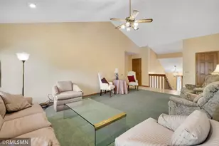 18603 Kristie Ln, Eden Prairie, MN 55346 - Photo 5