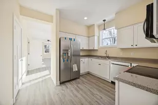 2127 James Ave N, Minneapolis, MN 55411 - Photo 11