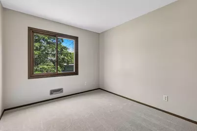 13720 Oakland Drive, Burnsville, MN 55337 - Photo 29