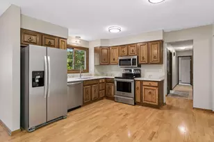 13720 Oakland Dr, Burnsville, MN 55337 - Photo 13