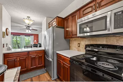 357 Belvidere Street E #357A, Saint Paul, MN 55107 - Photo 9