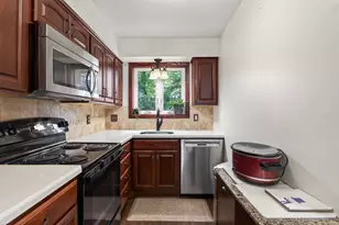 357 Belvidere St E, Saint Paul, MN 55107 - Photo 7
