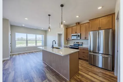 2429 County Line Avenue, New Richmond, WI 54017 - Photo 5