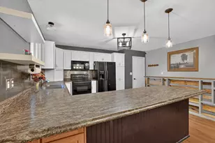 929 Byron Ave N, Byron, MN 55920 - Photo 9