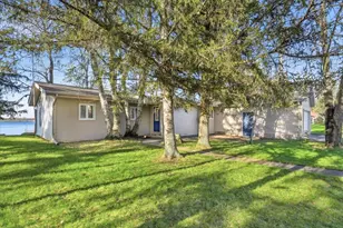 250 Magnor Lake Ct, Clayton, WI 54004 - Photo 15