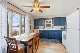 250 Magnor Lake Ct, Clayton, WI 54004 - Photo 5