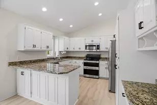 10648 71st Ave N, Maple Grove, MN 55369 - Photo 5
