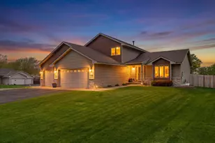10648 71st Ave N, Maple Grove, MN 55369 - Photo 1