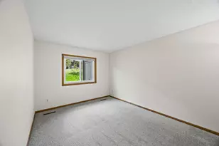12605 Sherwood Pl, Minnetonka, MN 55305 - Photo 23