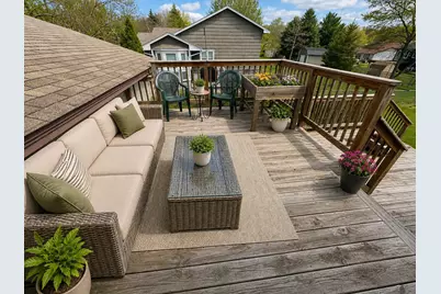 1213 Minnesota Street S, Shakopee, MN 55379 - Photo 1