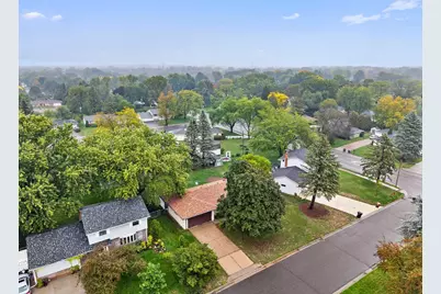 2245 Mapleview Avenue, Maplewood, MN 55109 - Photo 23