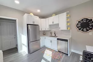 1323 Lincoln Ave, Saint Paul, MN 55105 - Photo 13
