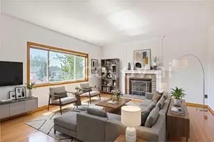 16813 Hutchinson Dr, Lakeville, MN 55044 - Photo 19
