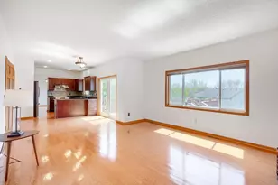 16813 Hutchinson Dr, Lakeville, MN 55044 - Photo 3