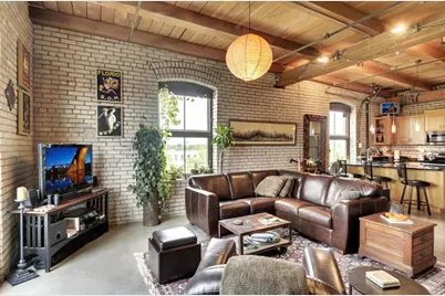 127 5th Street NE #301, Minneapolis, MN 55413 - Photo 3