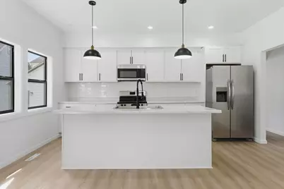 611 3rd Street NW, Austin, MN 55912 - Photo 15