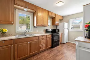 203 16th St SE, Austin, MN 55912 - Photo 3