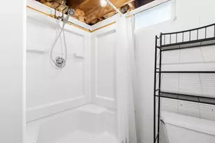 2110 E Oakland Ave, Austin, MN 55912 - Photo 17