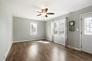 2110 E Oakland Ave, Austin, MN 55912 - Photo 5