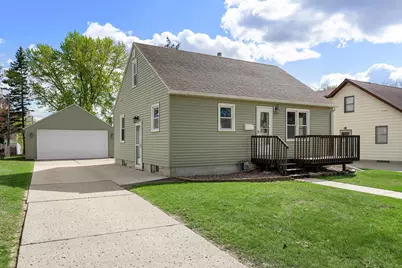 2110 E Oakland Avenue, Austin, MN 55912 - Photo 23