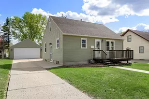 2110 E Oakland Ave, Austin, MN 55912 - Photo 23