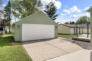 2110 E Oakland Ave, Austin, MN 55912 - Photo 27