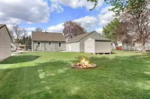 2110 E Oakland Ave, Austin, MN 55912 - Photo 33