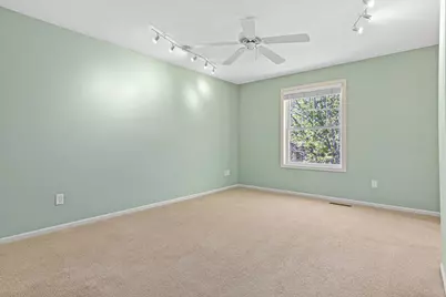712 Stewart Avenue, Saint Paul, MN 55102 - Photo 15