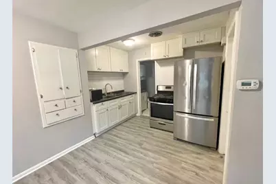 257 18th Avenue N, Hopkins, MN 55343 - Photo 9