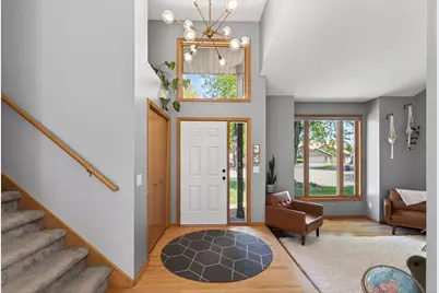 956 Trillium Court, Eagan, MN 55123 - Photo 5