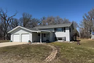 37488 320th St, Roseau, MN 56751 - Photo 1