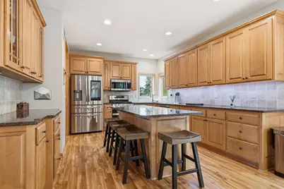 7128 Terraceview Lane N, Maple Grove, MN 55311 - Photo 11