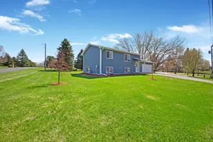 710 S Piety St, Ellsworth, WI 54011 - Photo 23