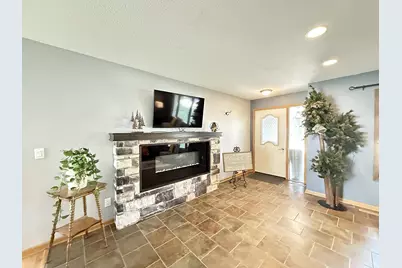 111 Buckeye Drive, Montevideo, MN 56265 - Photo 5