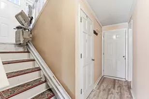 5653 Chatsworth St N, Shoreview, MN 55126 - Photo 5
