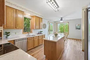 765 Oriole Ln, Hudson, WI 54016 - Photo 5