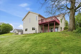 765 Oriole Ln, Hudson, WI 54016 - Photo 37
