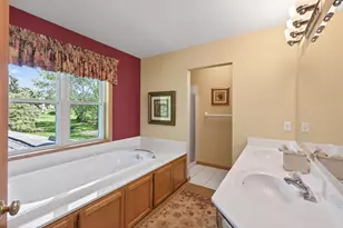 3771 Mt Vernon Ln, Woodbury, MN 55129 - Photo 25
